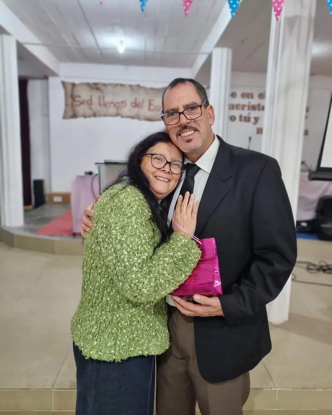Familia de la iglesia reunida